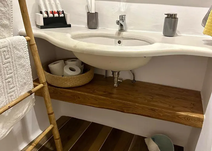 Raffar Luxury Psarou Apartment *